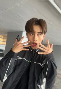 กร-วรรณไพโรจน์-cut