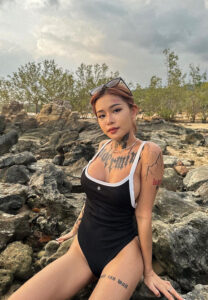 Yayee-Onlyfans-black