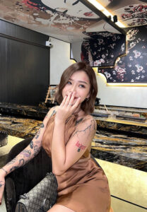 Yayee-Onlyfans-bring