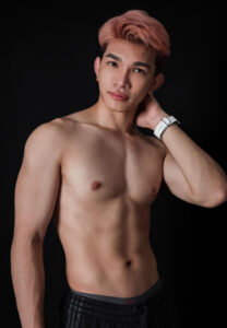 ต๊ะ-ตระการ-brown