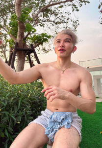 ต๊ะ-ตระการ-color