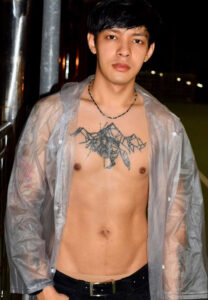 ยีนส์-พิพัฒน์-clear