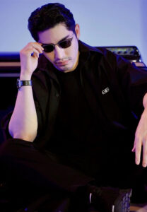เอิร์ก-เลเดอเลอร์-agains
