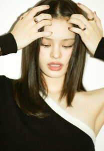 แอลลี่-อชิรญา-chair แอลลี่-อชิรญา-chair