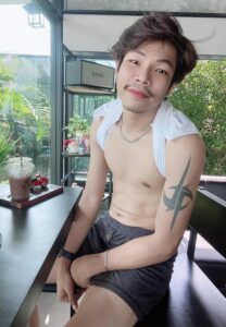 อาท็อป-กันฒพัฒน์-วาบหวิว