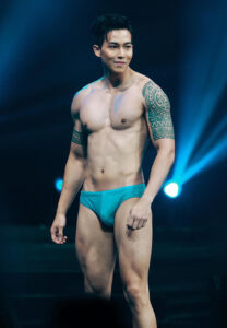 เอเอ-วรัญญู-ทะประสพ-ball
