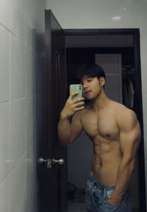 Fight-Pacharapon-box