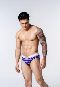 โอม-จิระพงษ์-bar