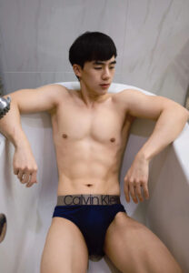 Arnuparp-Suthachiva-(2) Arnuparp-Suthachiva-(2)