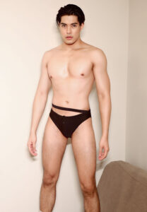 Apirak-Kraturoek-(4)