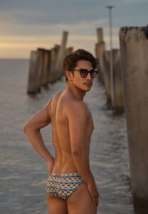 Tirakathat-Pokum-015-Gorgeous