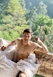 Art-Phuwasit-029-Dazzling