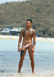 earthxchls-026-Attractive