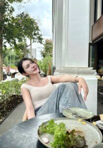 JannieX-026-Charming