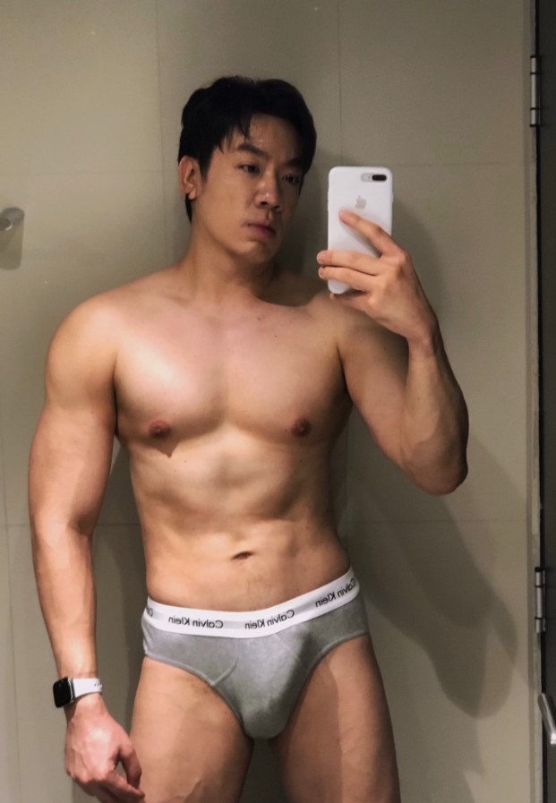 Pete Phiphattana Pete Phiphattana