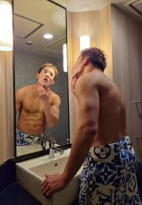 Paopao-Pongson-022-Radiant