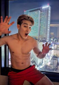 Paopao-Pongson-023-Dazzling