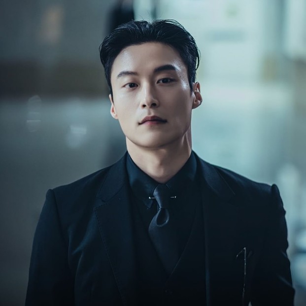Heo-Nam-Jun-011-Charming