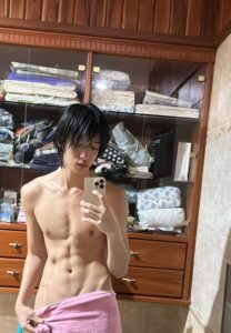 วิกรม-ราชานมดิบ-012-Charming