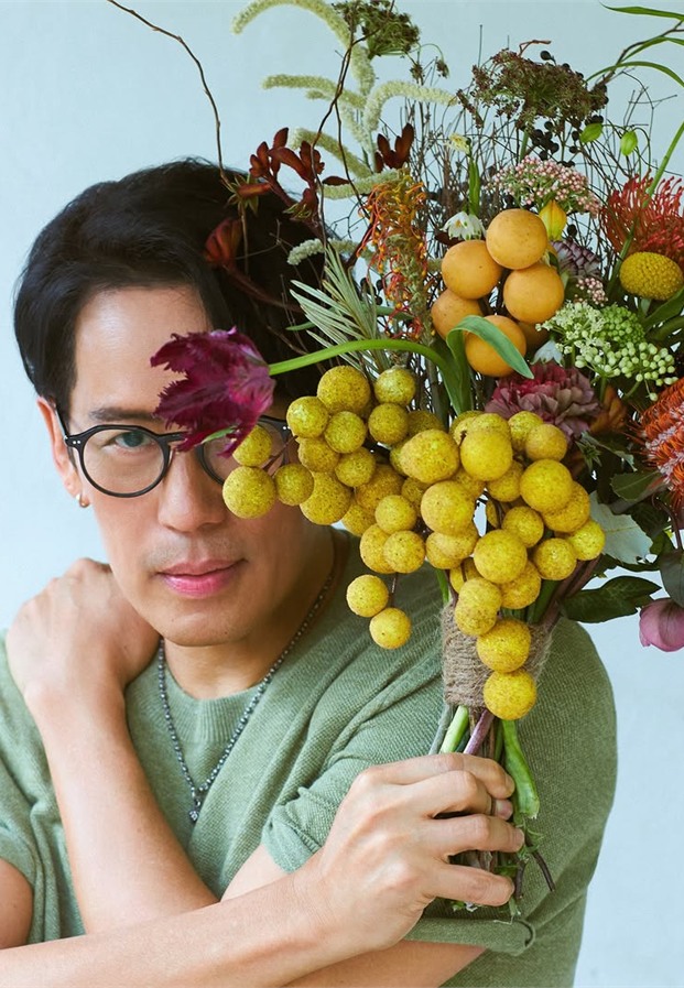 ประวัติ เบิร์ด ธงไชย ภาพประกอบบทความ